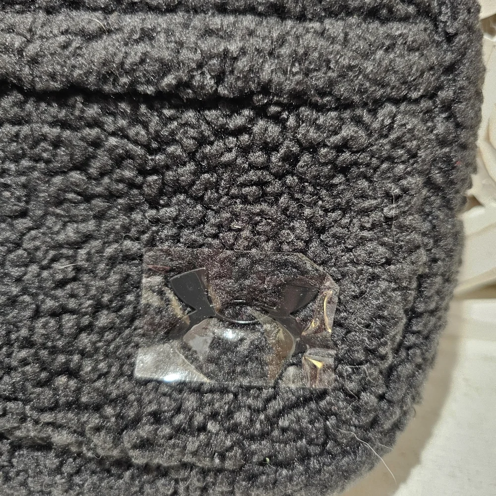 NEW Under Armour Sherpa Black Adjustabme Waist Bag/Crossbody OSFM - Picture 7 of 14